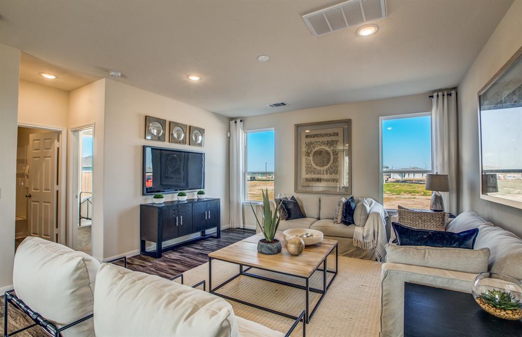 1001 Clear Dusk Lane
