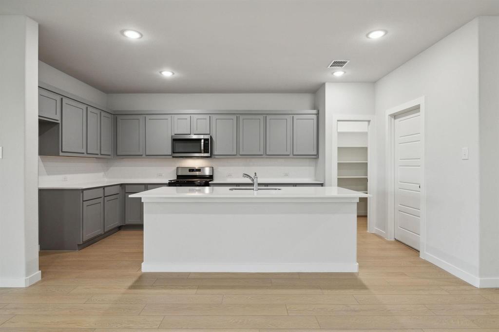 809 Tidal Drive