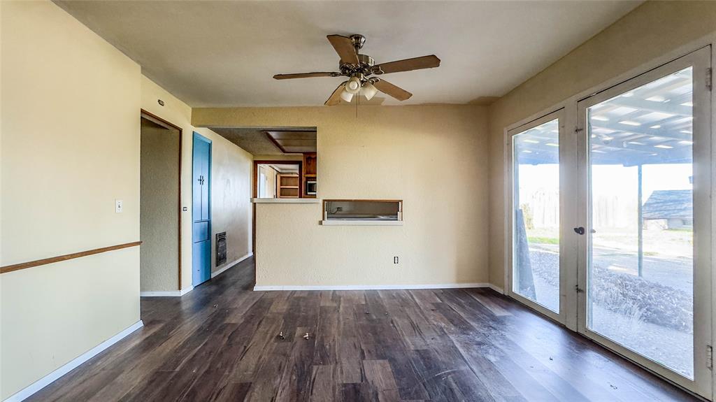 Crestview - Commercial Sale