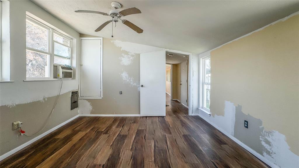 Crestview - Commercial Sale