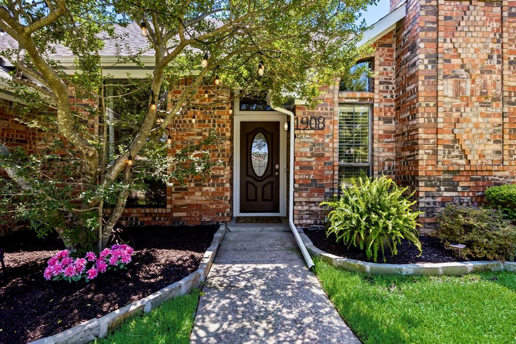 1908 Lavaca Trail