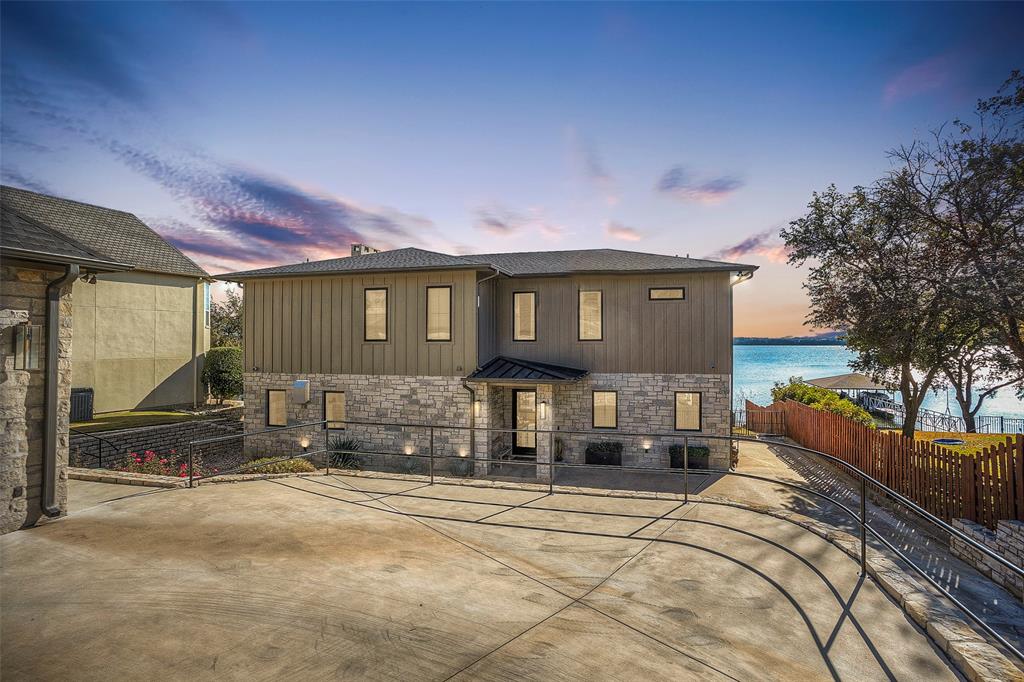 Decordova Bend Estate - Residential