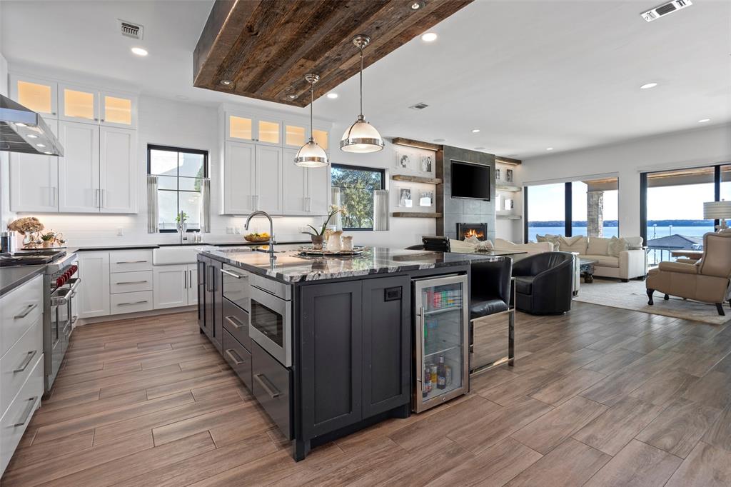 Decordova Bend Estate - Residential