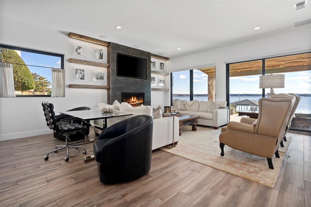 Decordova Bend Estate - Residential