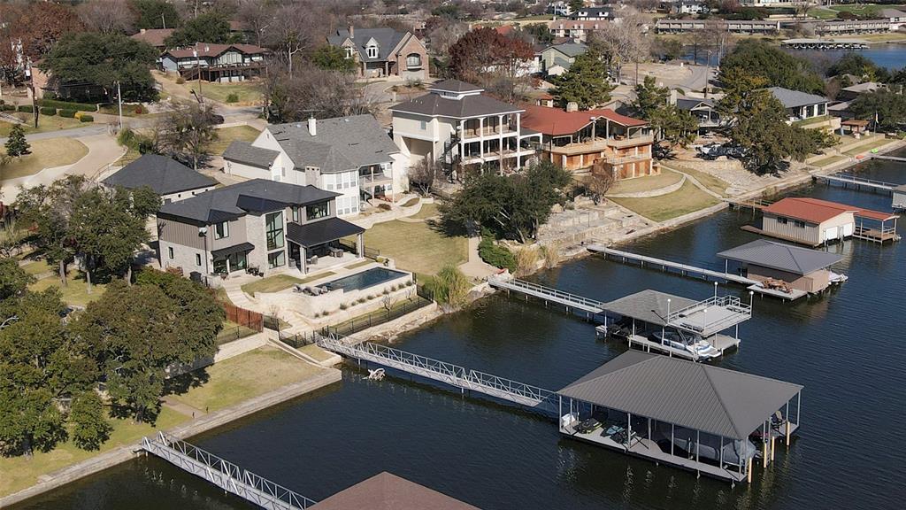 Decordova Bend Estate - Residential