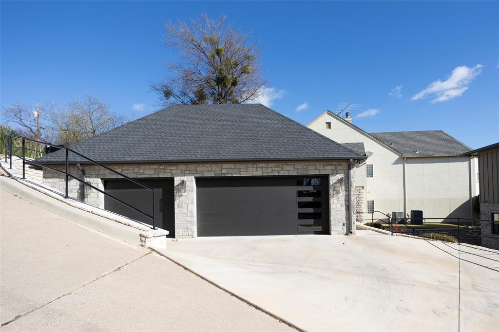 Decordova Bend Estate - Residential