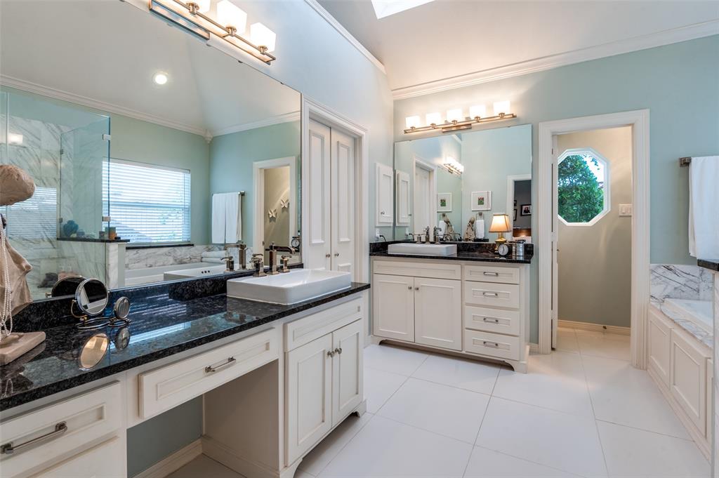 Oaktree Ph Two - Residential