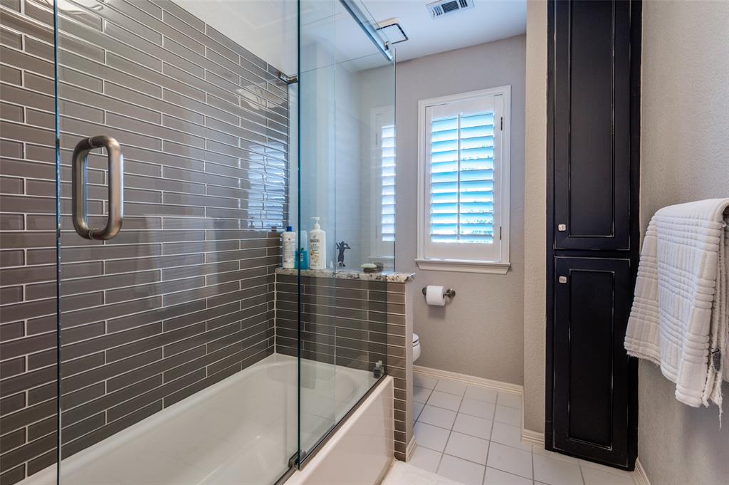 Oaktree Ph Two - Residential