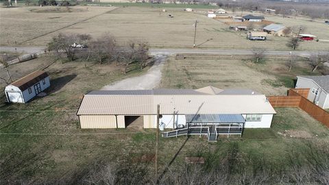 A home in Mineral Wells