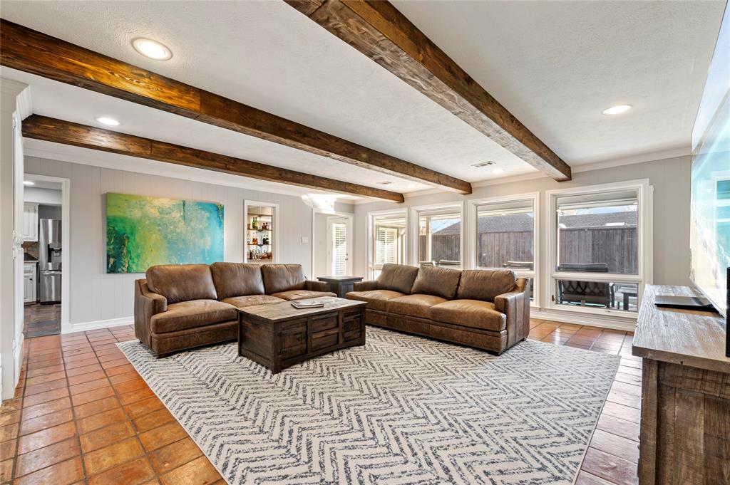 7116 Hunters Ridge Drive