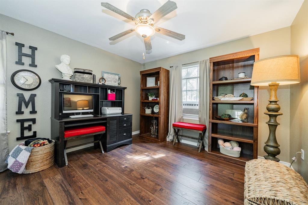 GARDEN ACRES SCV - Residential