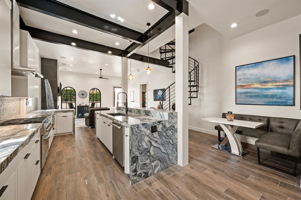 Lakeside - Residential