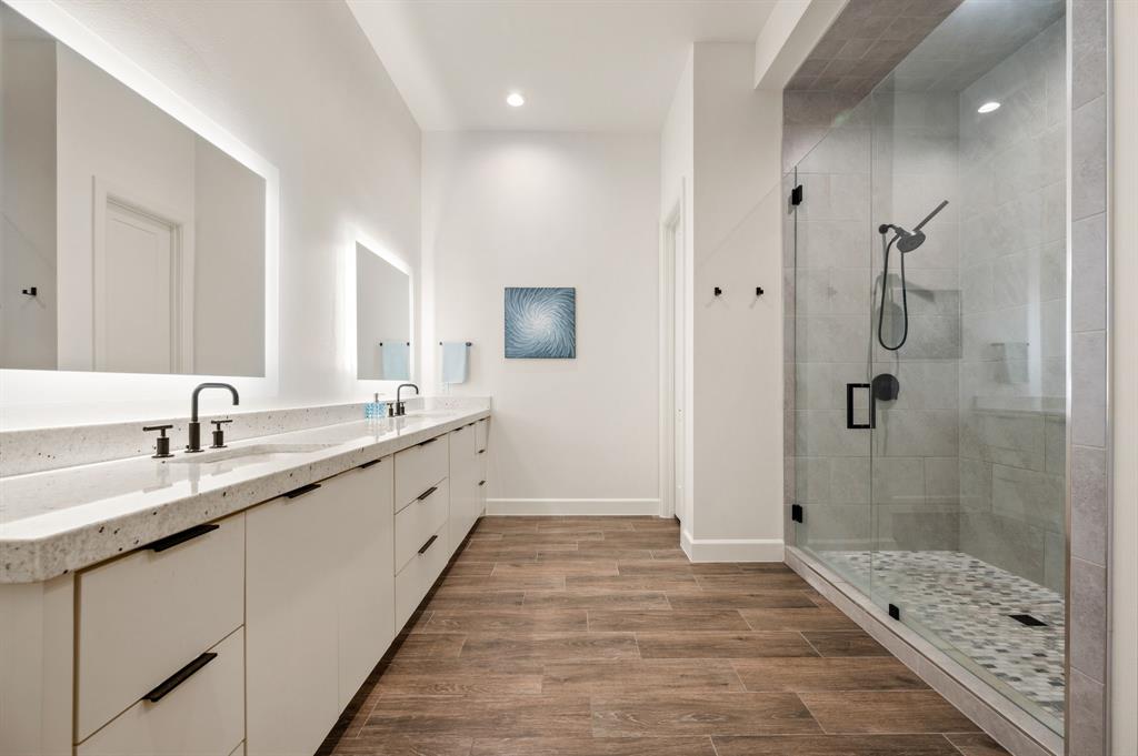 Lakeside - Residential