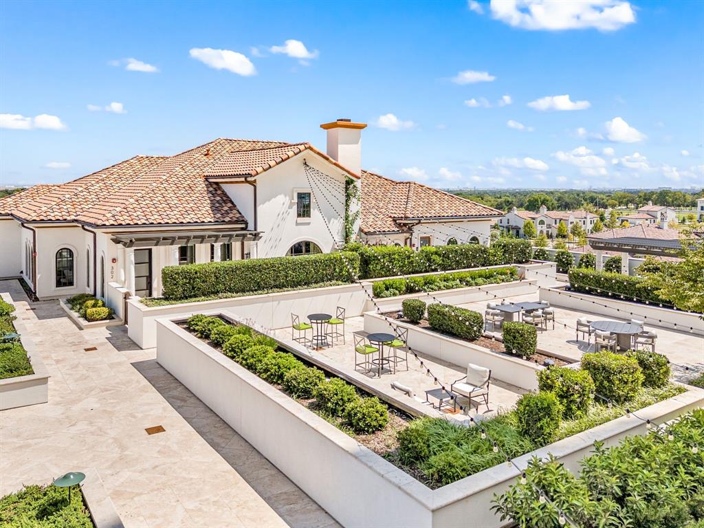 Lakeside - Residential