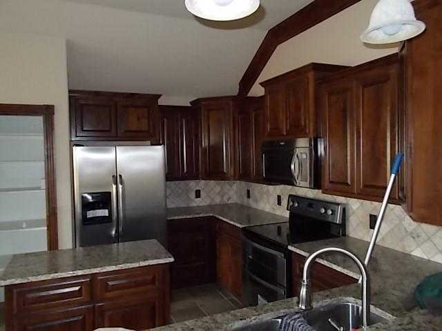 1326 Briar Cliff Path