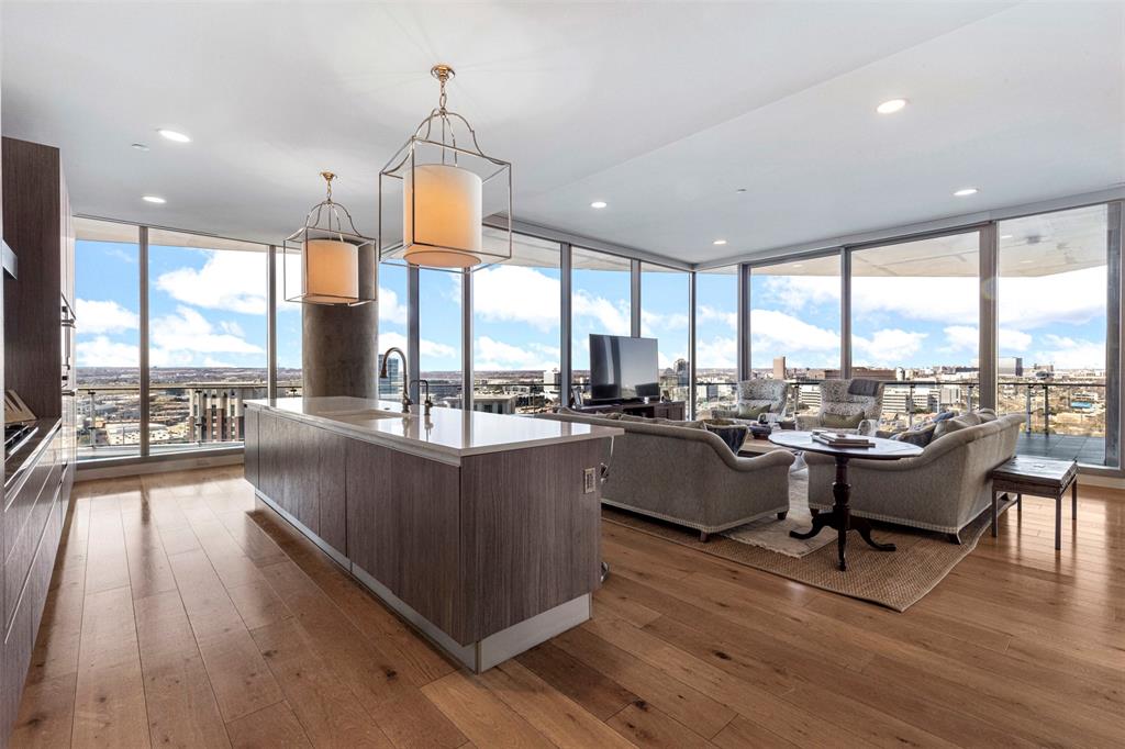 Bleu Ciel Condo - Residential