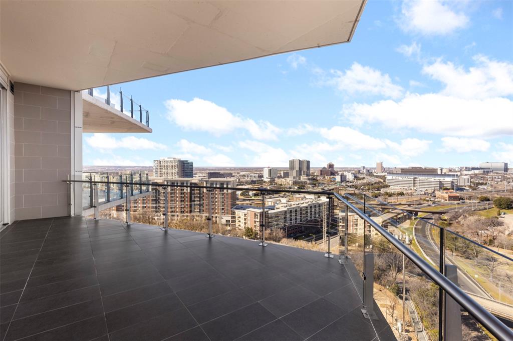 Bleu Ciel Condo - Residential