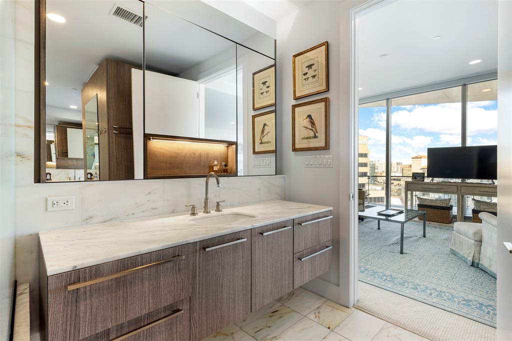 Bleu Ciel Condo - Residential