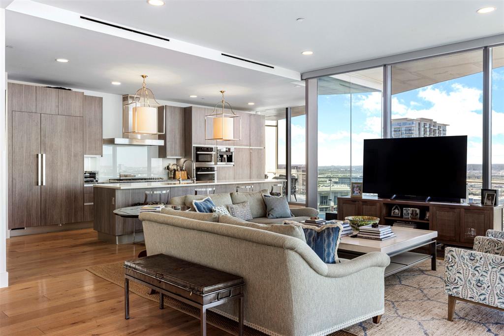 Bleu Ciel Condo - Residential