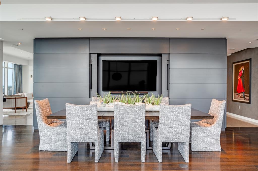 1918 Olive Street 2401