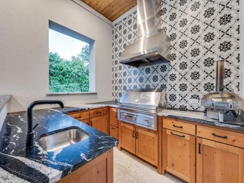 Tiny photo for 620 Redwood Creek Drive, Fairview, TX 75069 (MLS # 20936986)