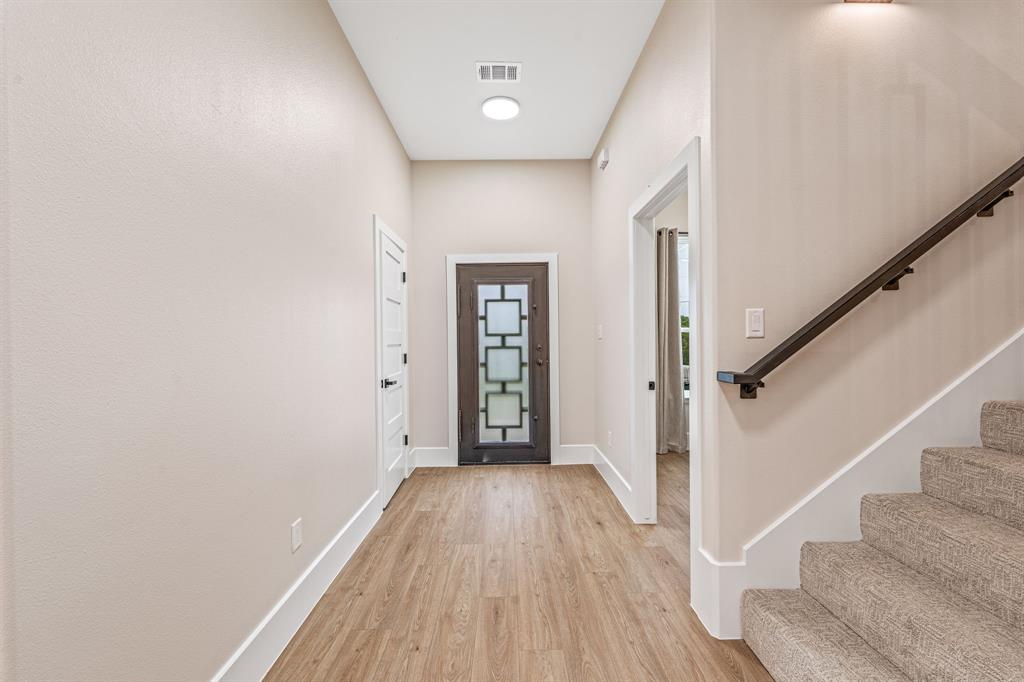 2704 Creek Drive