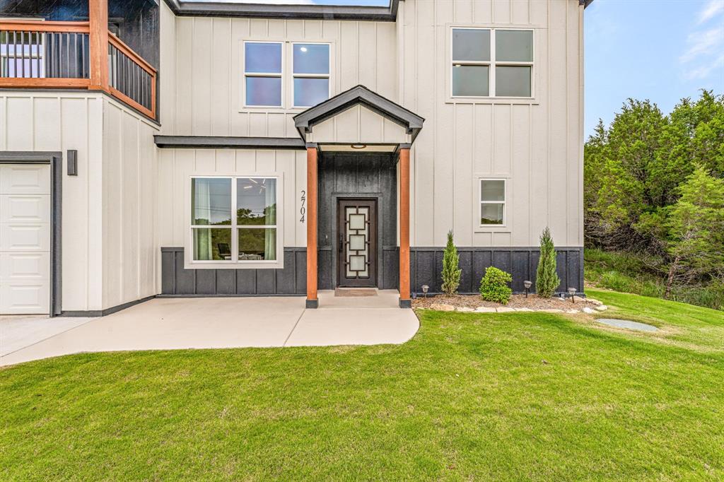 2704 Creek Drive