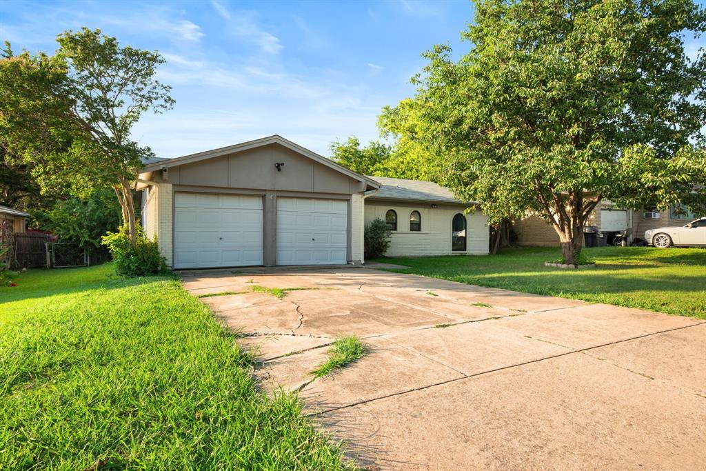 7525 Maple Drive