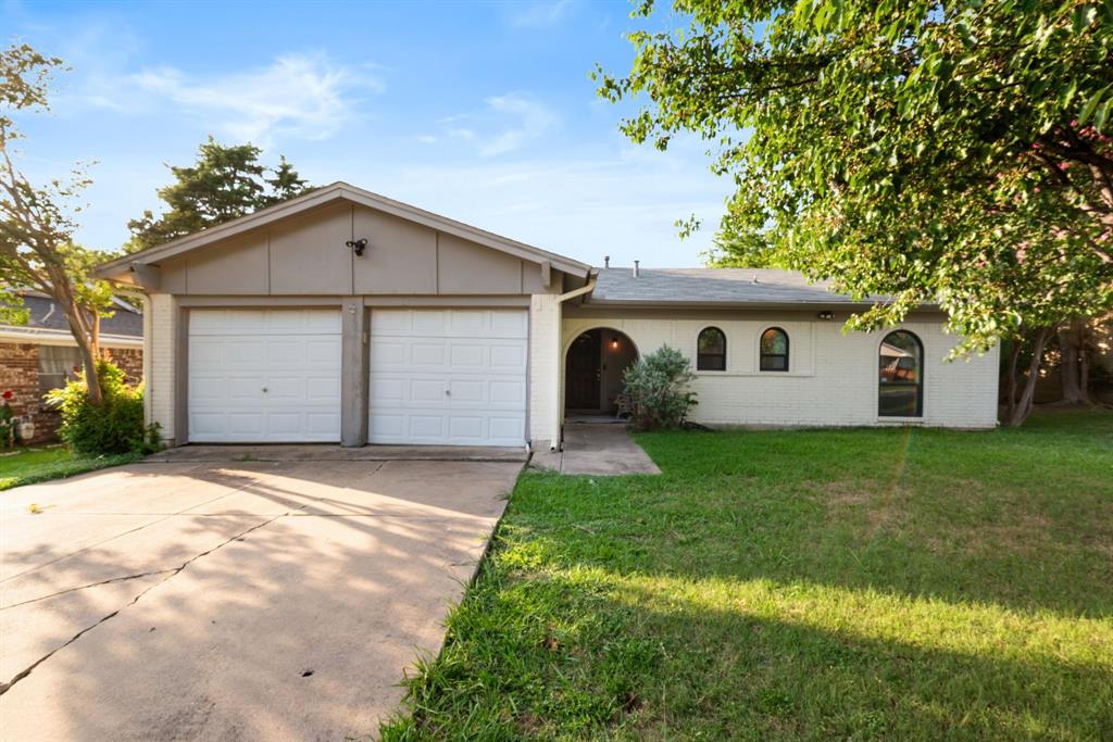 7525 Maple Drive