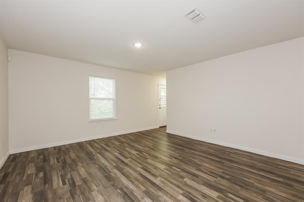 3111 Mcdermott Avenue