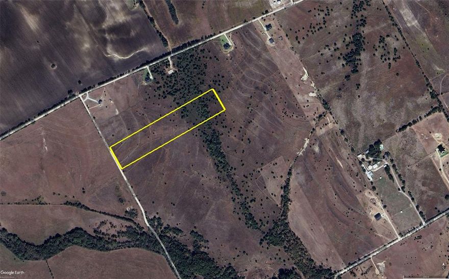 10+ acres located in a very rural part of southern Ellis County.  This tract has spectacular views in all directions.  Additional acreage is available.  Deed restricted to no commercial uses and no mobile homes.