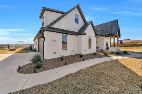 1040 Agnes N Springtown TX 76082