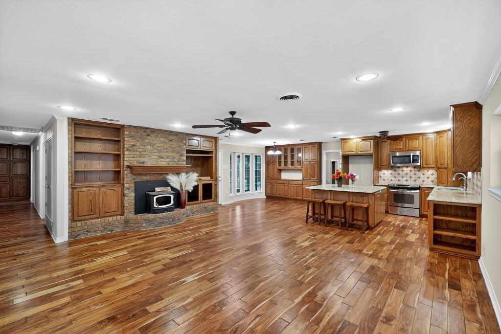 Royal Oaks Estates - Residential