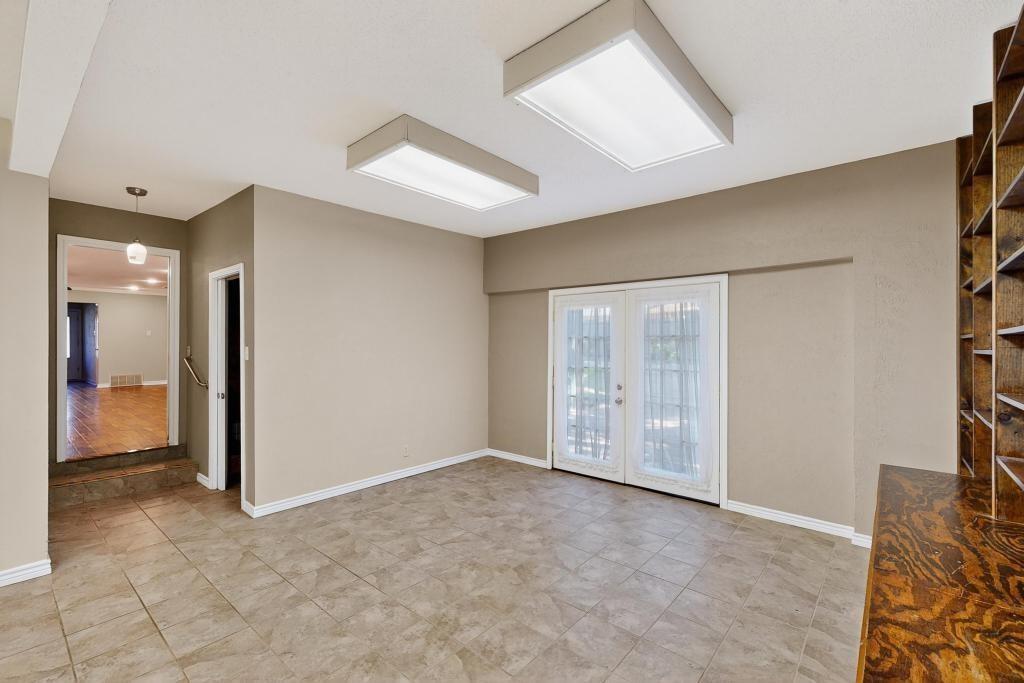 Royal Oaks Estates - Residential