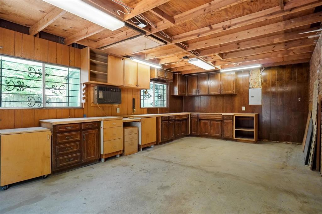 Royal Oaks Estates - Residential