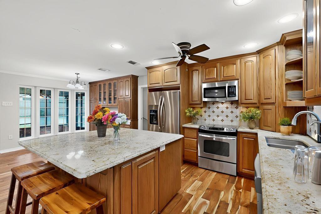 Royal Oaks Estates - Residential