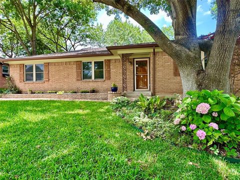 11731 Farrar Street Dallas TX 75218