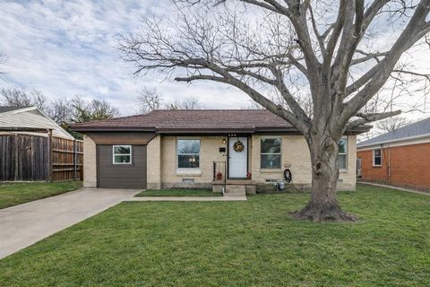 Photo of 406 Freeman Street, Mesquite, TX 75149 (MLS # 21147017)