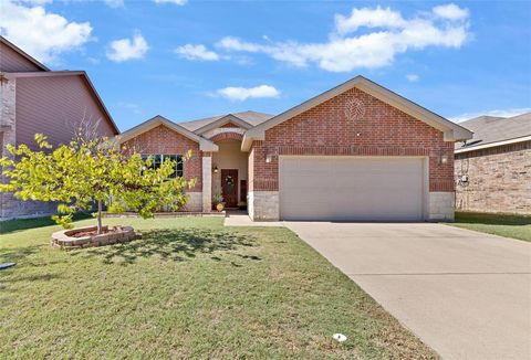 Photo of 8629 Star Thistle Drive, Fort Worth, TX 76179 (MLS # 21099974) Photo of 8629 Star Thistle Drive, Fort Worth, TX 76179 (MLS # 21099974)