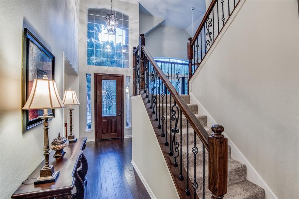 3904 Walden Way