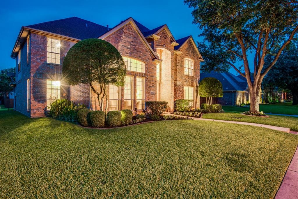 3904 Walden Way