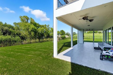 Tiny photo for 7281 Waters Edge Drive, The Colony, TX 75056 (MLS # 21058343)