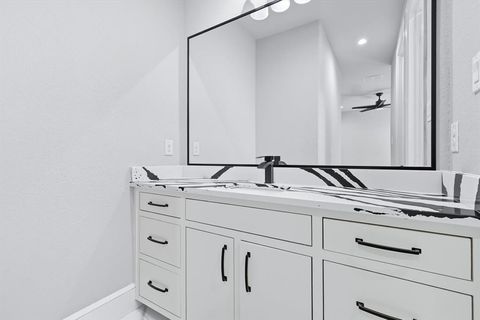 Tiny photo for 7281 Waters Edge Drive, The Colony, TX 75056 (MLS # 21058343)