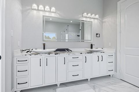 Tiny photo for 7281 Waters Edge Drive, The Colony, TX 75056 (MLS # 21058343)