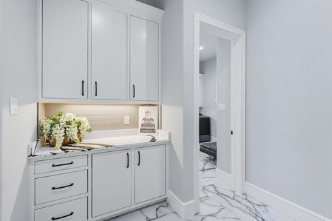 Tiny photo for 7281 Waters Edge Drive, The Colony, TX 75056 (MLS # 21058343)