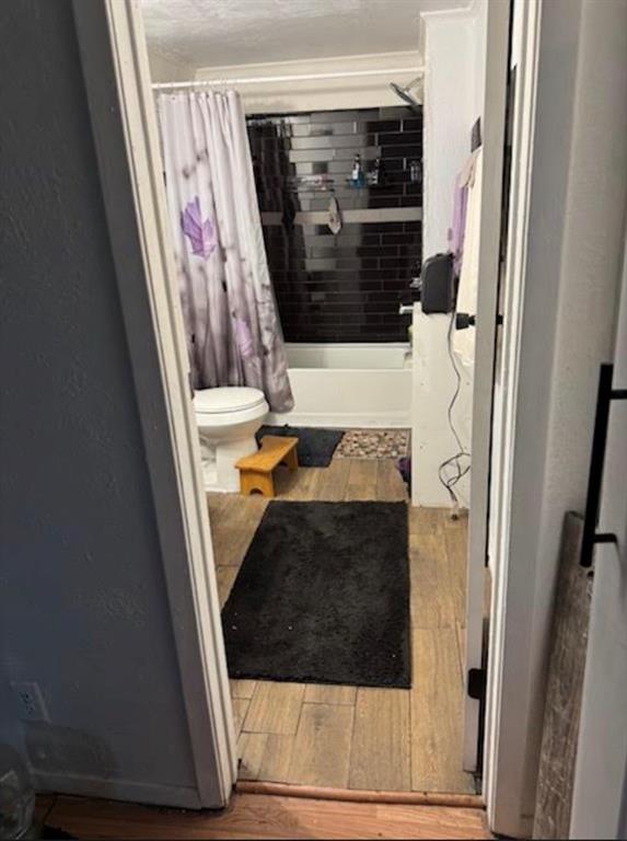 MOORE & NASH - Residential