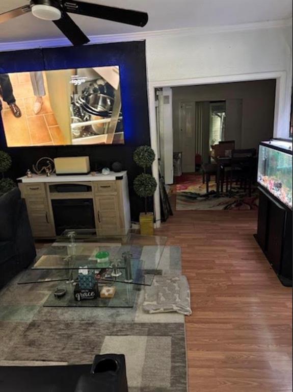 MOORE & NASH - Residential