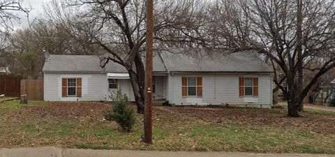814 S Irving Heights Drive Irving TX 75060