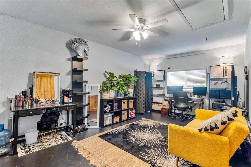 W D Mays Sub - Residential