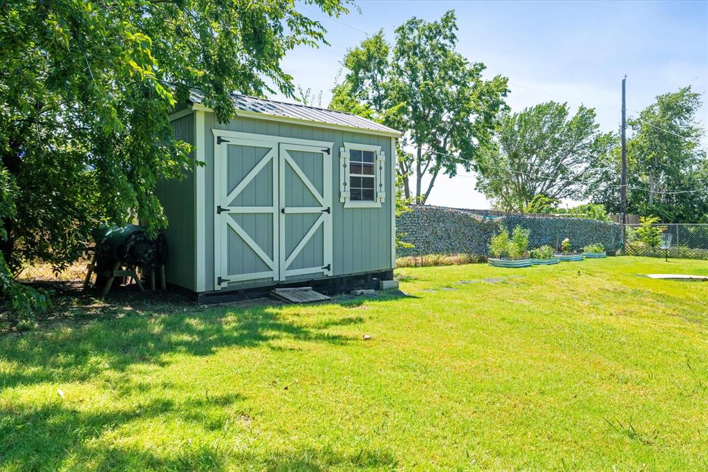 W D Mays Sub - Residential